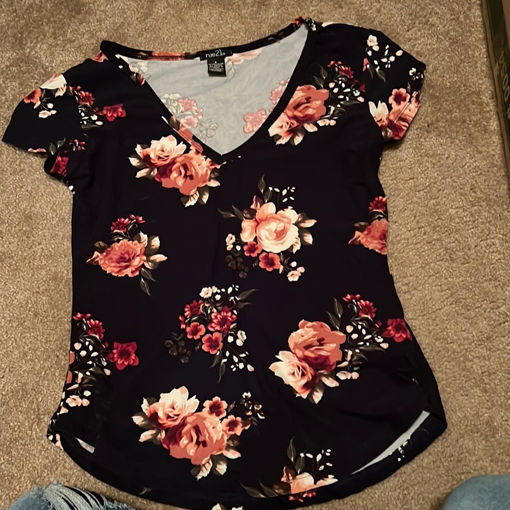 rue 21 short sleeved shirt
